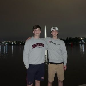 Meet your Posher, Carson